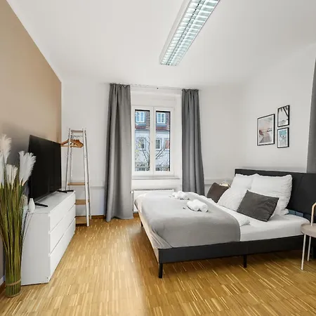 Διαμέρισμα Dnd 1 I 152 Qm I Innenstadt I 3x Parken I 2x Balkon I Workstation I Netflix I Kaffee I Waschmaschine I Trockner I Xbox