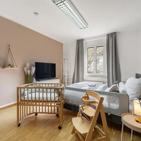 Διαμέρισμα Dnd 1 I 152 Qm I Innenstadt I 3x Parken I 2x Balkon I Workstation I Netflix I Kaffee I Waschmaschine I Trockner I Xbox