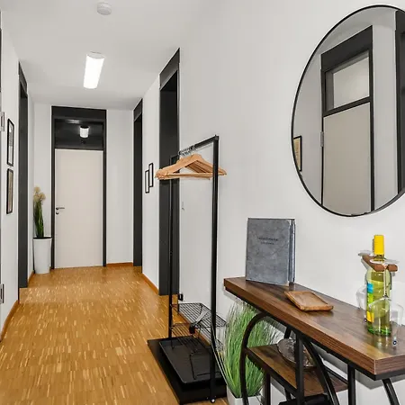 Dnd 1 I 152 Qm I Innenstadt I 3x Parken I 2x Balkon I Workstation I Netflix I Kaffee I Waschmaschine I Trockner I Xbox * Βίρτσμπουργκ