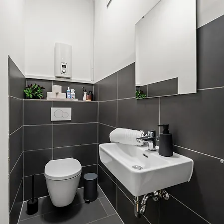 Dnd 1 I 152 Qm I Innenstadt I 3x Parken I 2x Balkon I Workstation I Netflix I Kaffee I Waschmaschine I Trockner I Xbox Διαμέρισμα